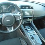 Jaguar F-Pace 2.0 250 CV AWD aut. R-Sport dettaglio interno